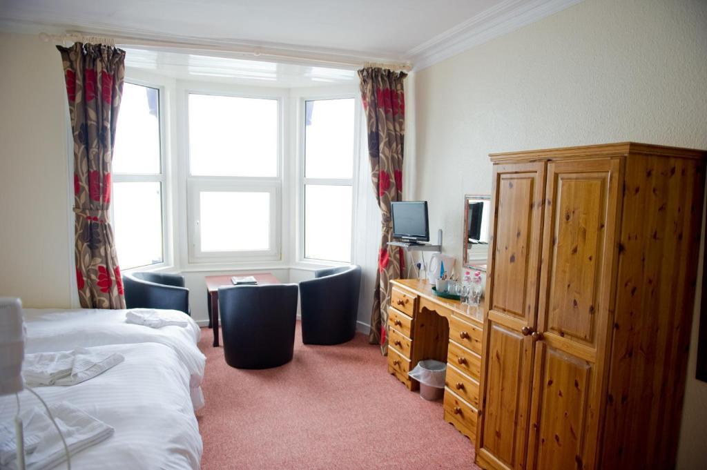 Queensbridge Hotel Aberystwyth Extérieur photo