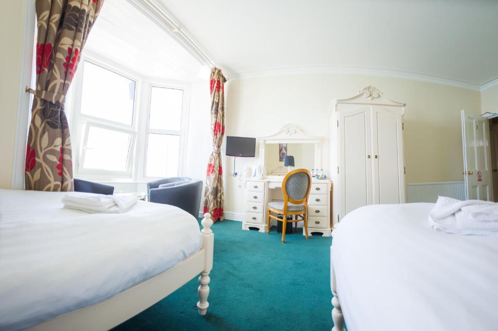 Queensbridge Hotel Aberystwyth Extérieur photo