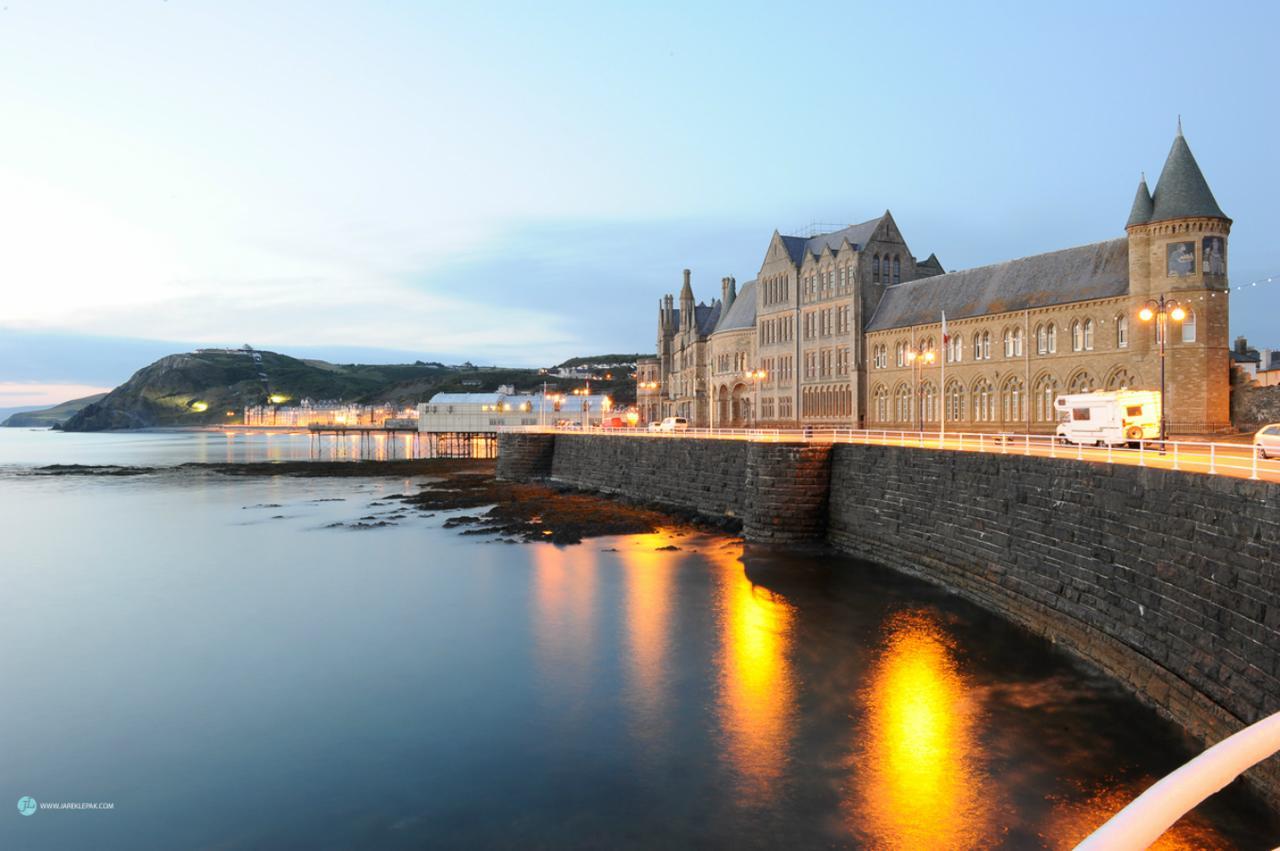 Queensbridge Hotel Aberystwyth Extérieur photo
